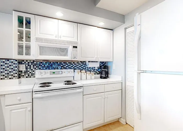 Holiday home Playa Flamingo 308